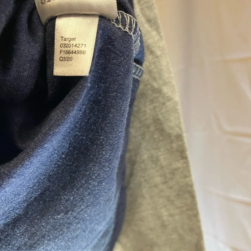 4 Piece Long Sleeve Bundle - Picture 14 of 16
